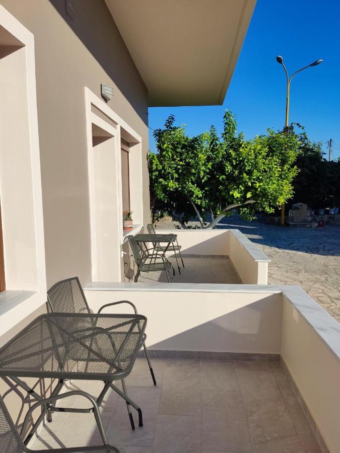 Erietta Rooms Paramythia Bagian luar foto
